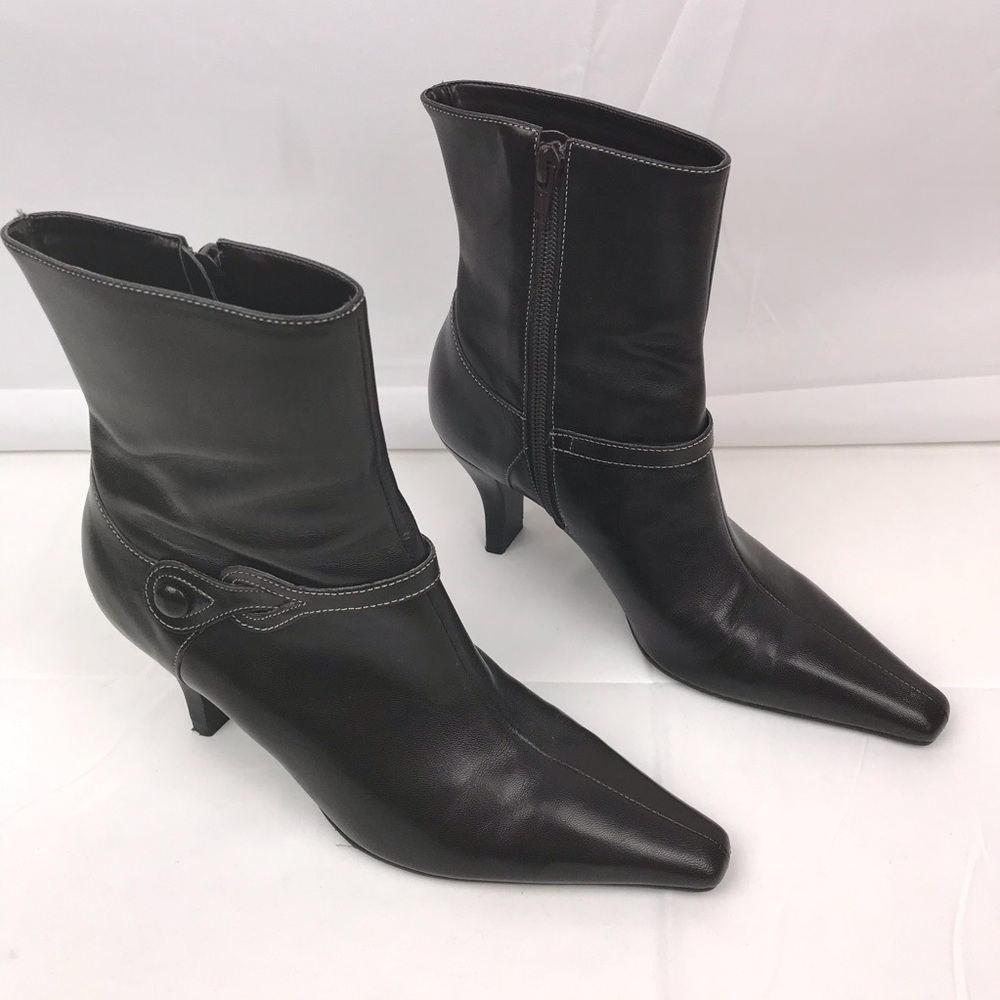 Michelle D Dark Brown Fall Winter Boots 6 1/2 M